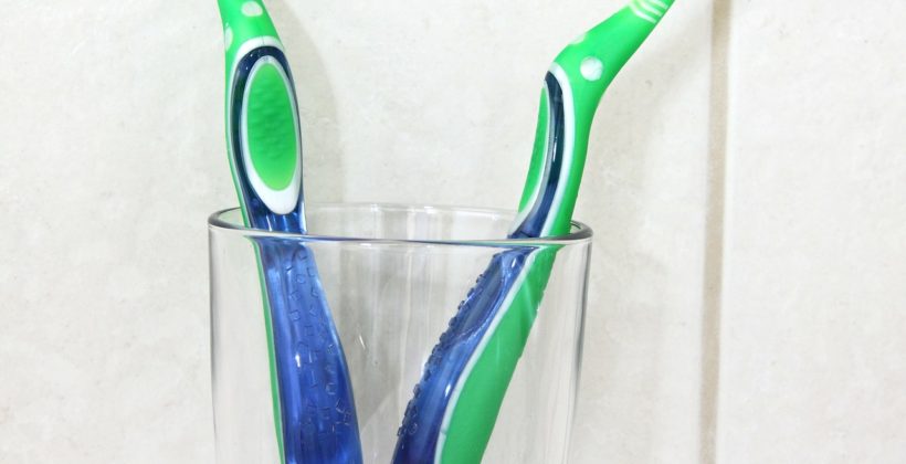 Mistakes You’re Making While Brushing Your Teeth Mistakes You’re Making While Brushing Your Teeth